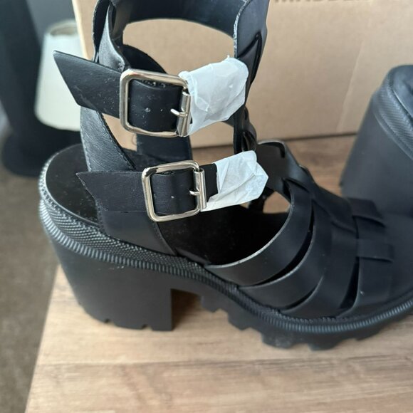 Steve Madden Cosmic Black Sandals - Size 10 - Picture 4 of 6